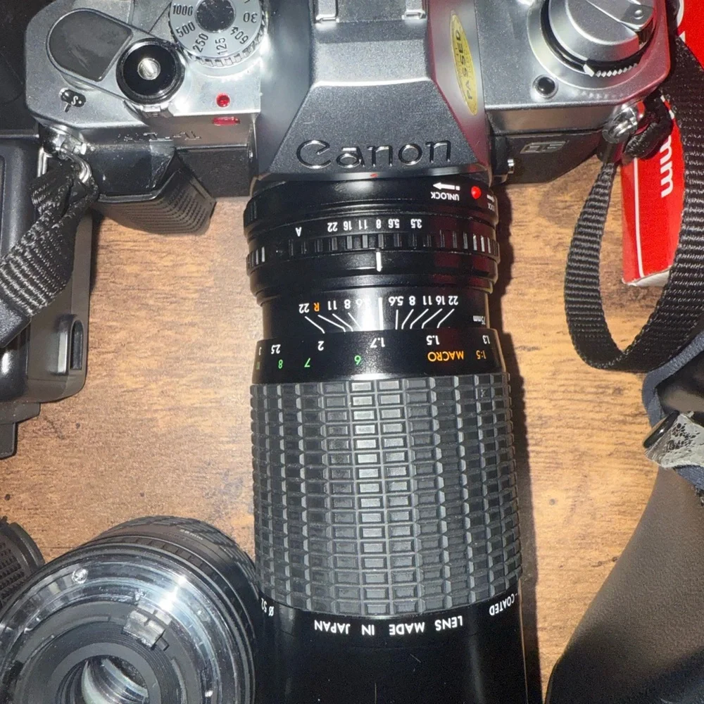 Canon Silver and Black Lens Set for Professional Photography